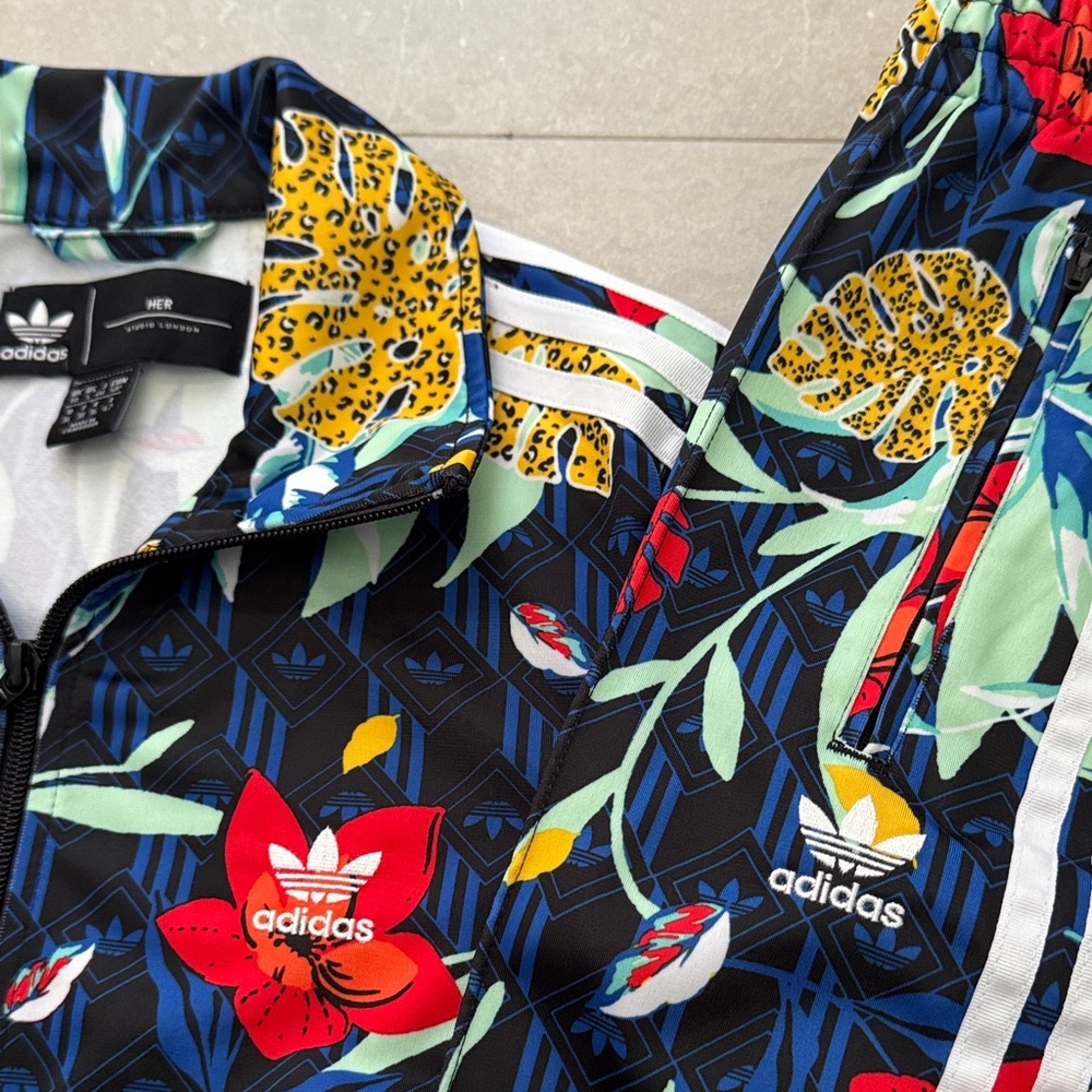 adidas Floral Navy Blue Red Track Jacket and Pants Set - Picture 10 of 13